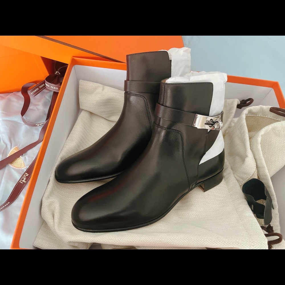 Brand new Authentic Hermes Kelly Ankle boots